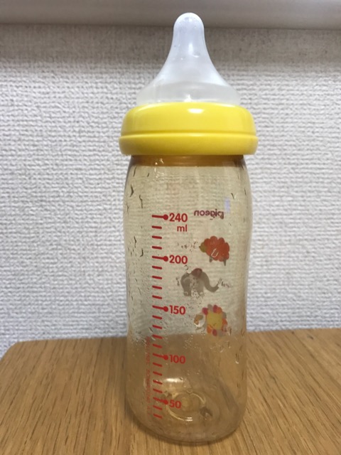 哺乳瓶を嫌がる６ヶ月の赤ちゃん体験談と飲まない原因まとめ 日々のお助け情報